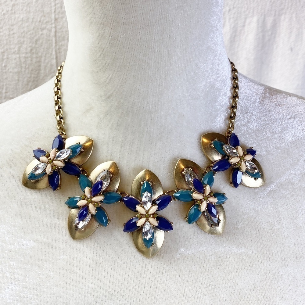 J Crew Matte Gold Acrylic Gem Cluster Statement Necklace